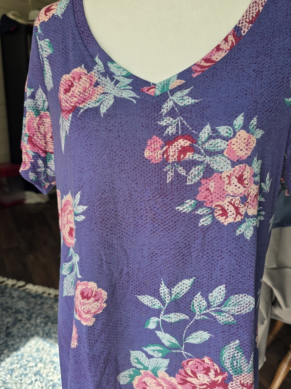 Women’s Purple Floral V-Neck Top - Brand Not Visible